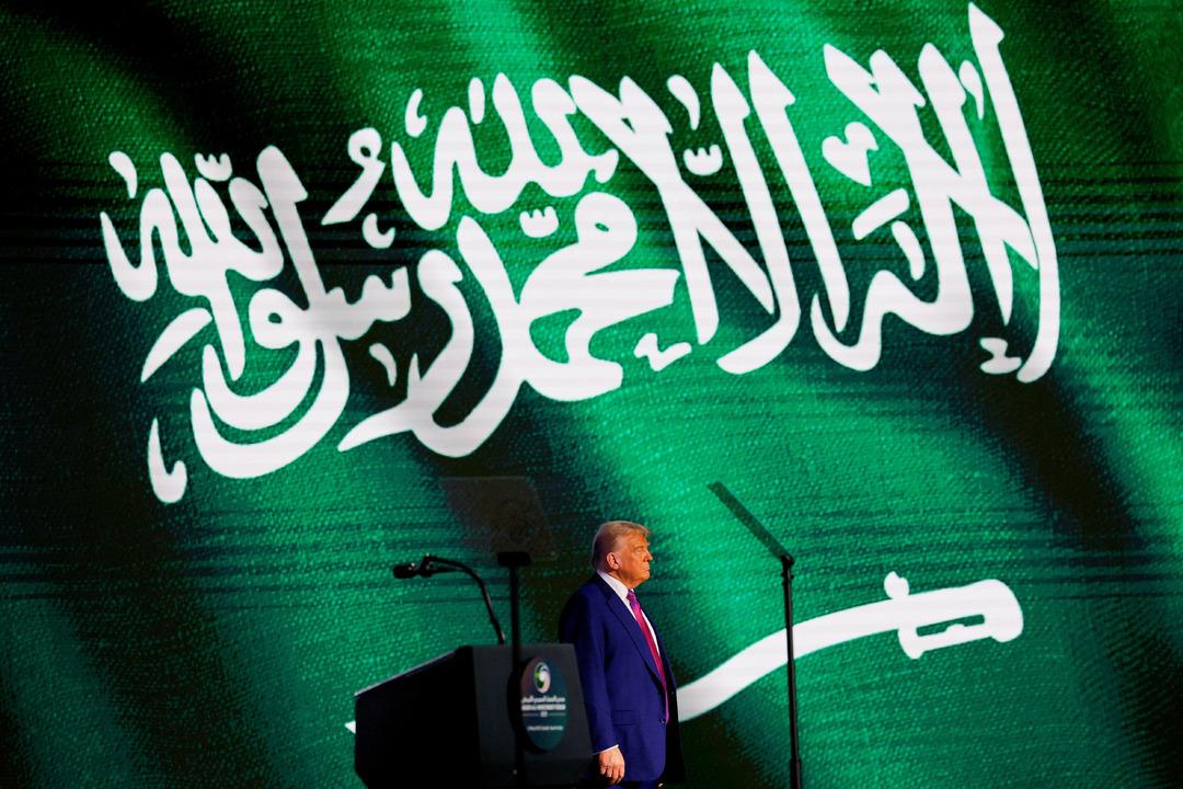 2025-05-13T153615Z_1791280612_RC23HEA5YQBG_RTRMADP_3_USA-TRUMP-GULF-SAUDI
