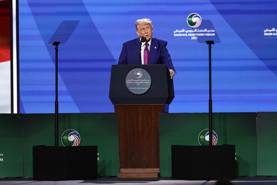 2025-05-13T154407Z_126275943_RC23HEA42TH2_RTRMADP_3_USA-TRUMP-GULF-INVESTMENT