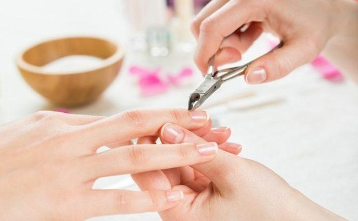 Tırnaklarınızın üstüne ve içine acı biber sürünce bakın neler oluyor! G4