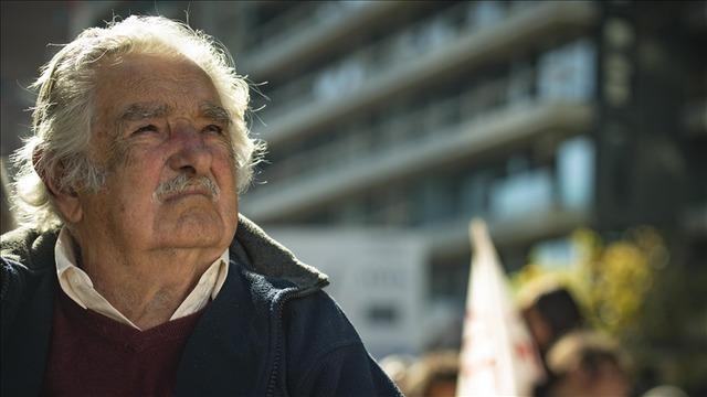 Jose Mujica, hayatını kaybetti! Dünyanın en fakir devlet başkanı başkanı olarak biliniyorduı
