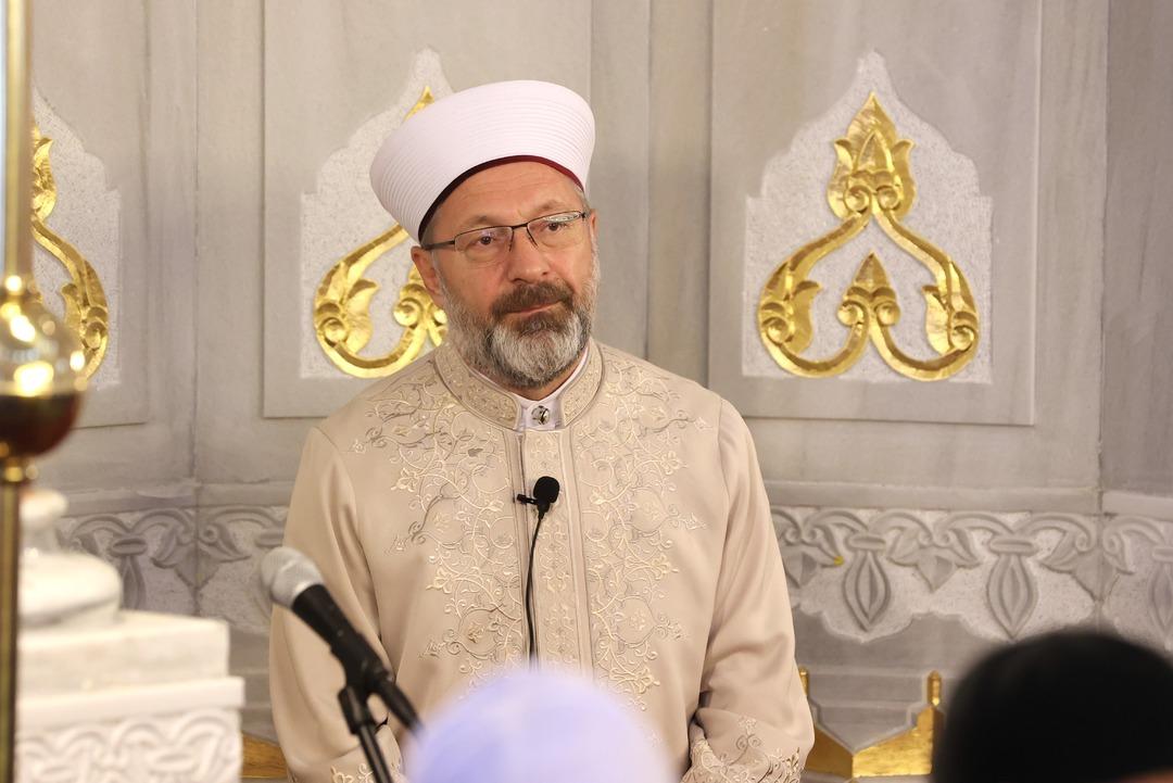 AA-20250513-37938486-37938484-DIYANET_ISLERI_BASKANI_ERBAS_ORDUDA_MUSTAFA_YILMAZ_BOLGE_YATILI_KIZ_KURAN_KURSUNUN_ACILISINDA_KONUSTU