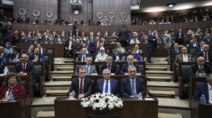 AK Partili vekiller 'Hanım istemiyor' diyerek direniyor!