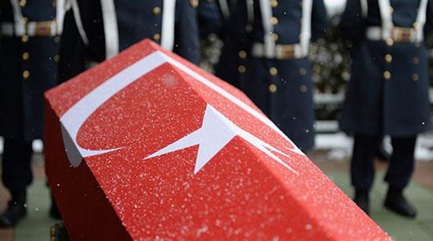 Yıldırım çarpan asker şehit oldu