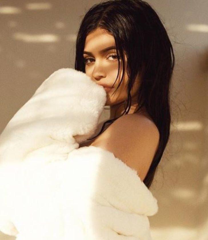 Travis Scott’tan Kylie Jenner’a 1.4 milyon dolarlık doğum hediyesi G5