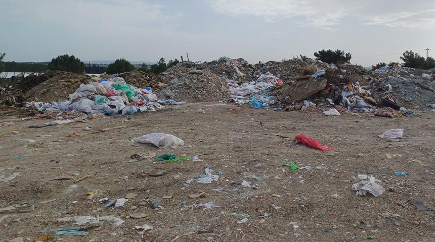 Açık alana atık döken Gaziemir Belediyesi'ne 'çevre' cezası