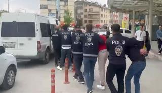 Sosyal medyada silah teşhir edenlere operasyon: 14 gözaltı