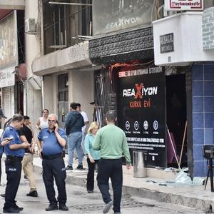 Antalya'da korku evinde yangın! Mahsur kalanlar camlar kırılarak kurtarıldı