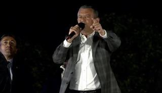 CHP Genel Başkanı Özgür Özel bir ismi daha ekledi! Çatalca Müftüsü ile birlikte adını söyleyip yuhalattı