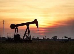 IEA, küresel petrol talebi artış öngörüsünü yukarı yönlü revize etti