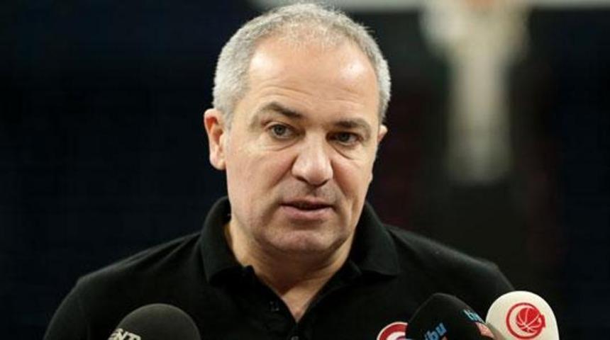 A Milli Kadın Basketbol Takımı Başantrenörü Ekrem Memnun ameliyat edildi