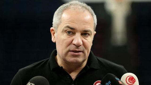 A Milli Kadın Basketbol Takımı Başantrenörü Ekrem Memnun ameliyat edildi