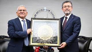 Tarım ve Orman Bakanı Yumaklı, Kayseri'de tohum dağıtım törenine katıldı