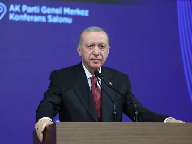 Erdoğan: "Üniter yapı tartışma konusu değil"