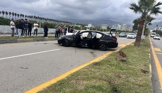 Hatay'da 2 otomobilin çarpıştığı kazada 5 kişi yaralandı