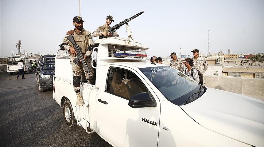 Savaşın eşiğine gelen Hindistan ve Pakistan arasındaki ateşkes 18 Mayıs’a kadar uzatıldı