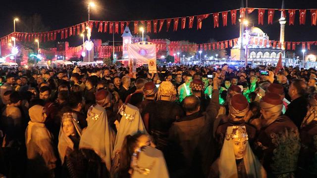 Binlerce kişi katıldı! Kayseri'de 'Fener Alayı' düzenlendi