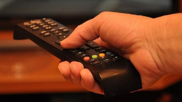 Hudutsuz Sevda Zeynep öldü mü? Başrol fenomen diziye veda etti! Miray Daner projeden neden ayrıldı? 