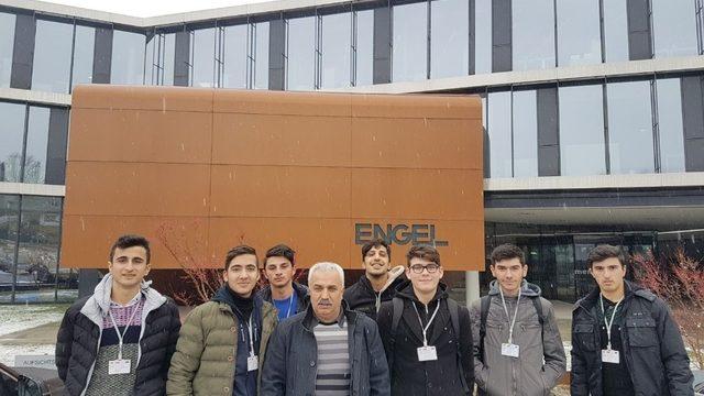 Turhallı öğrenciler Almanya’da staj yapıyor