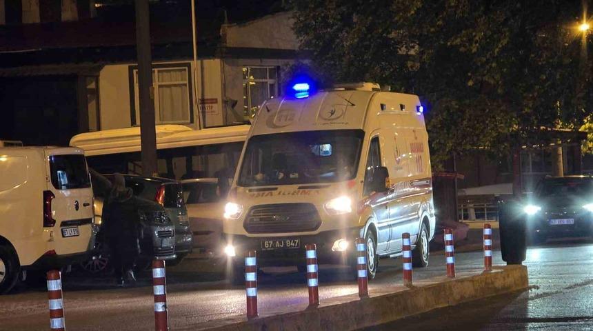 Kaldırımdan düşen kadın yaralandı