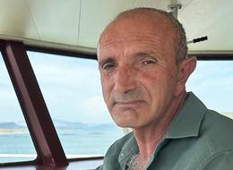 Temizlikçi olarak başlamıştı 'Hasta taşıdım, sevenleri buluşturdum' 30 yıldır bu işi yapıyor! Halk ona minettar