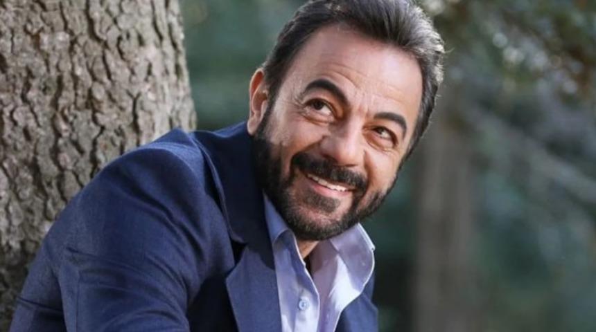 Kerem Alışık oğlu Sadri ile birlikte Cannes Film Festivali’nde! Kırmızı halıda boy gösterdiler! ''Aynı babası''