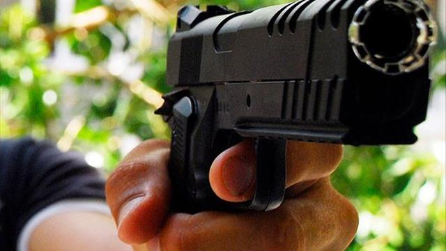 Husumetlisine pusu kurup 5 el ateş etti