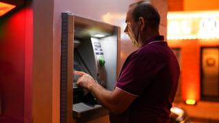 Bankanın hatası ortalığı karıştırdı! Bir müşterisine servet transfer etti...