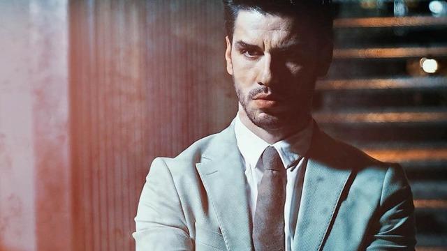 Fenomen dizi Siyah Kalp'e veda etmişti! Aras Aydın Hollywood'da parlıyor! Nicole Kidman’la kırmızı halıda 