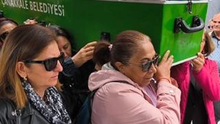 Boşanma aşamasındaki eşinin vurduğu Zeynep'in tabutunu kadınlar taşıdı