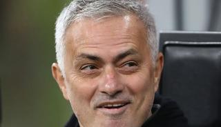 Jose Mourinho'ya baş döndüren teklif! Bu kez kolay kolay reddedemeyecek...