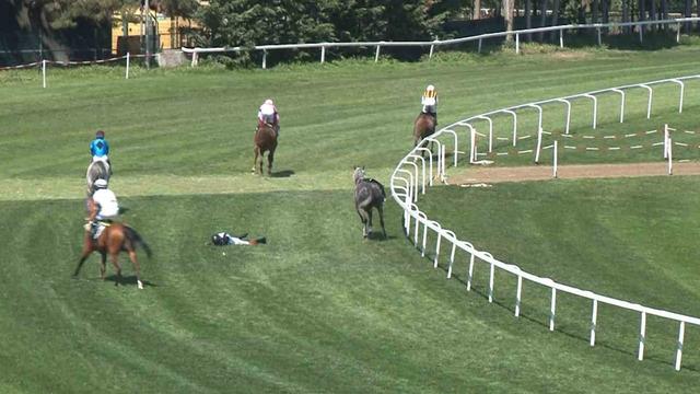 Jokey Mertcan Çelik, hastanede yaşam savaşı veriyor! Son durumu çok kritik...