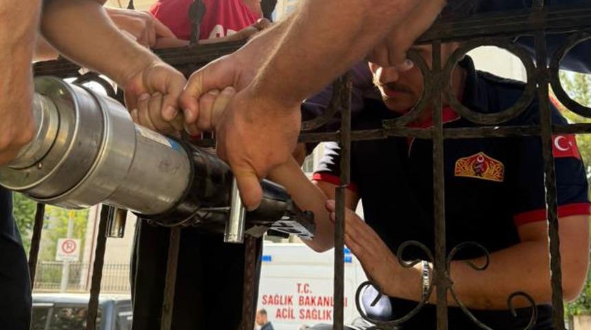 Şırnak'ta 8 yaşındaki çocuğu itfaiye kurtardı