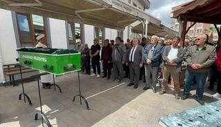 Eşinin öldürdüğü kadın son yolculuğuna uğurlandı