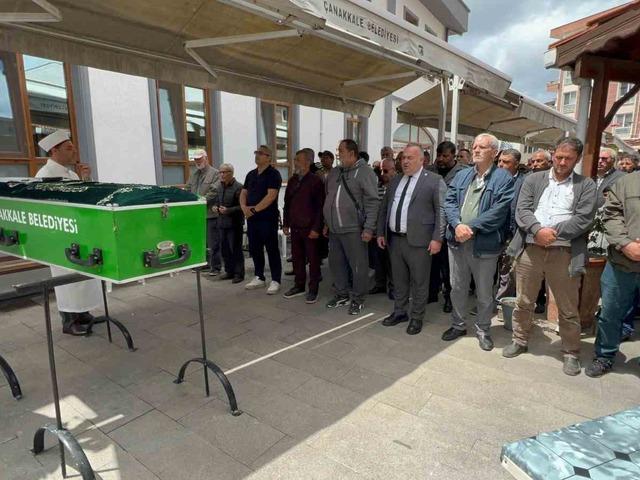 Eşinin öldürdüğü kadın son yolculuğuna uğurlandı