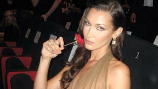 Bella Hadid'in sütyensiz giydiği şeffaf elbise Cannes'da ‘giyilmemesi gereken’ örnekler arasında