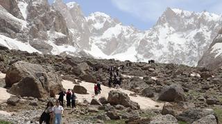 Hakkari'de öğrenciler doğa yürüyüşü yaptı
