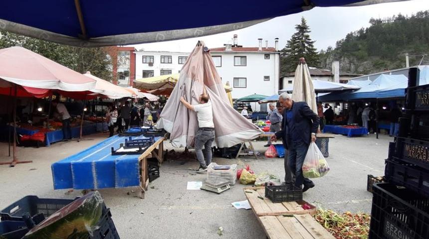 Aniden bastıran fırtına hayatı olumsuz etkiledi