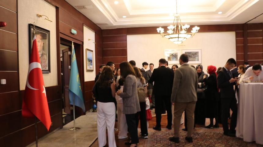 Kazakistan'da 19 Mayıs Atatürk'ü Anma, Gençlik ve Spor Bayramı kutlandı