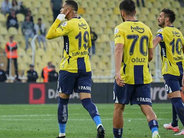 Fenerbahçe, Eyüpspor'u yense de sezonu ikinci olarak tamamladı!