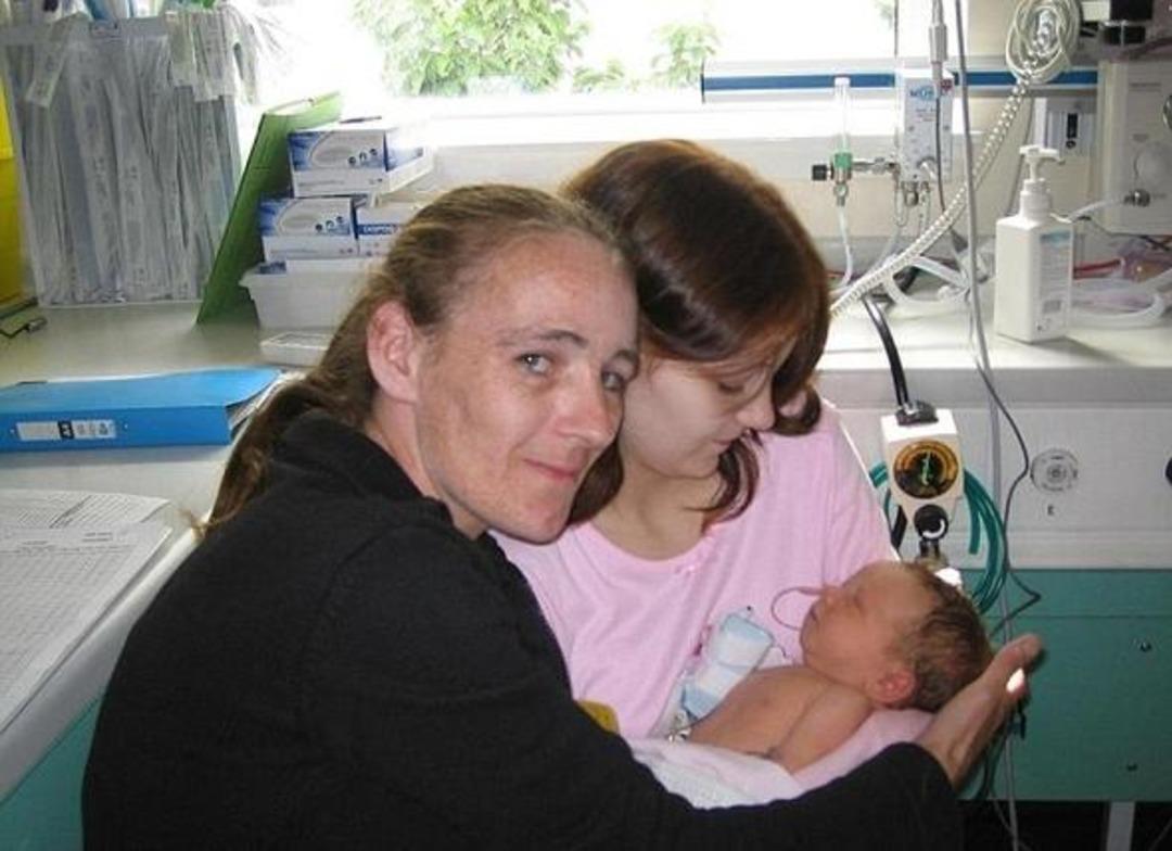 Abisinin tecav&uuml;z&uuml;ne uğrayarak anne olmuştu... Korkun&ccedil; g&uuml;nlerini geride bıraktı şimdiki hayatı bambaşka