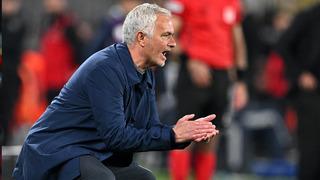 Jose Mourinho muhabire tepki gösterdi: 'İlk günden beri sorularınızın seviyesi aynı'