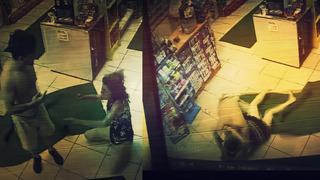 Benzin istasyonunda tanımadığı adamdan dakikalarca şiddet gördü! Akılalmaz görüntüler