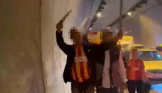 G.Saray taraftarı, döner bıçağıyla korku saçtı! 