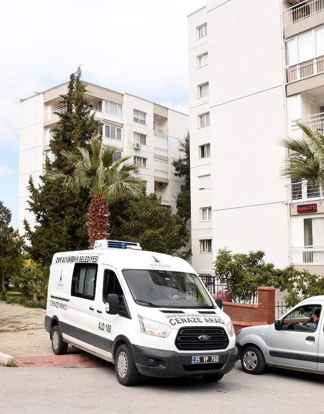 Anne ve babasını bıçaklayarak öldürmekten tutuklandı