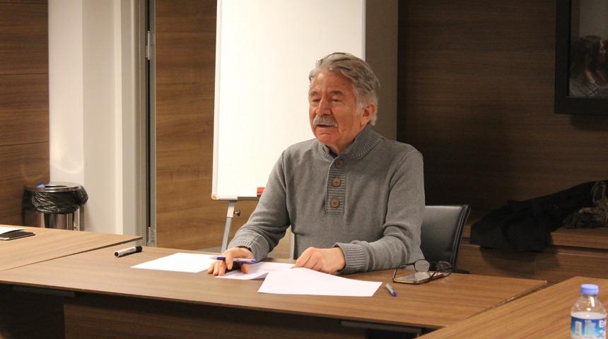 Ali Kırca: İyi bir gazeteci olmanın yolu meraklı ve farklı olmaktan ge&ccedil;er