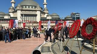 Taksim Meydanı'nda 19 Mayıs töreni