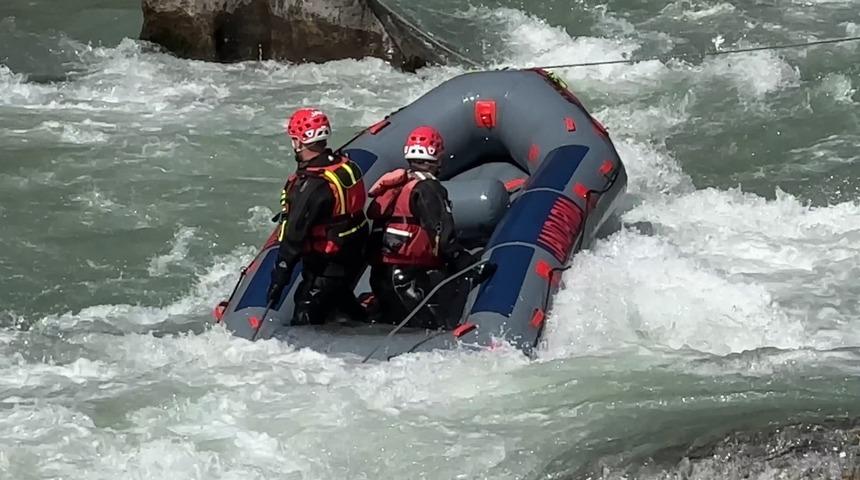 Derede kaybolan İbrahim&rsquo;i arama &ccedil;alışmaları Irak sınırına dayandı