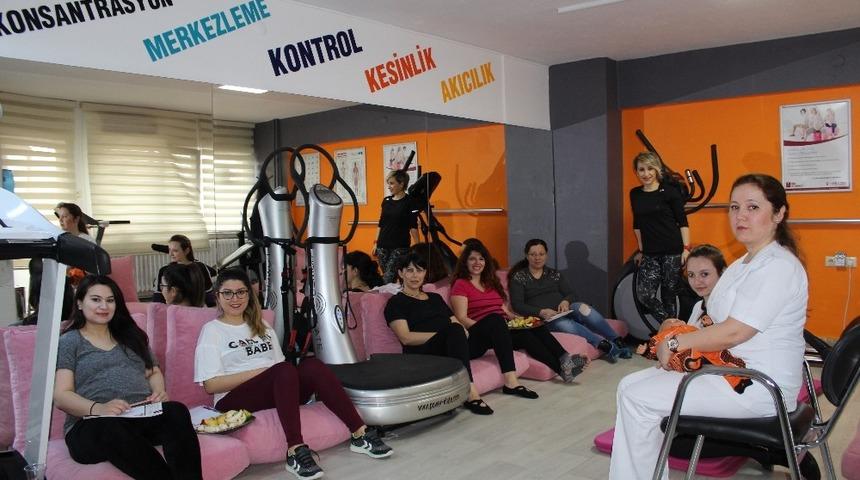 Gebelik pilatesi sonrası &ouml;zel emzirme eğitimleri