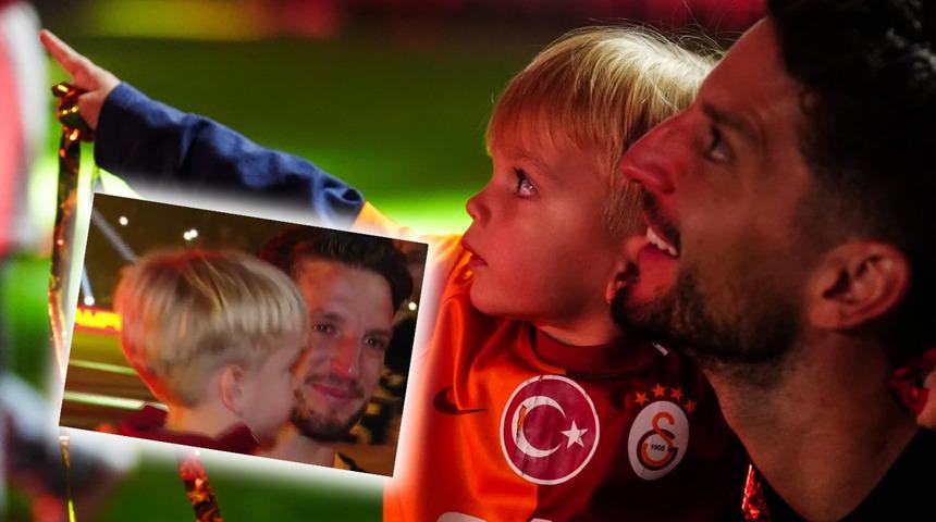 Galatasaray'da şampiyonluk kutlaması sonrası ilk ayrılık kesinleşti! Yıldız oyuncu saha ortasında gözyaşlarını tutamadı...