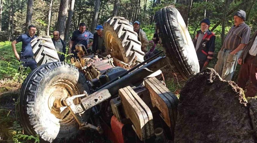 Sındırgı’da traktör altında kalan sürücü hayatını kaybetti